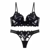 Ensemble de Lingerie en dentelle pour femmes, ensemble de soutien-gorge élégant et Sexy, sous-vêtements transparents, ensemble soutien-gorge et culotte ventilés pour dames 1