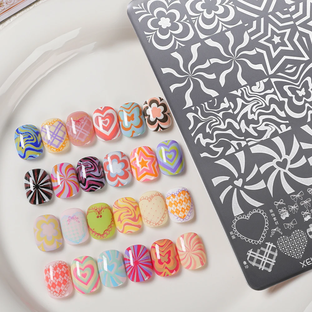 14.5*9.5 cm 스트라이프 하트 패턴이 있는 DIY 네일 템플릿 네일 아트 스탬핑 플레이트 판타지 오버레이 매니큐어 스탬퍼 도구 (가정용)