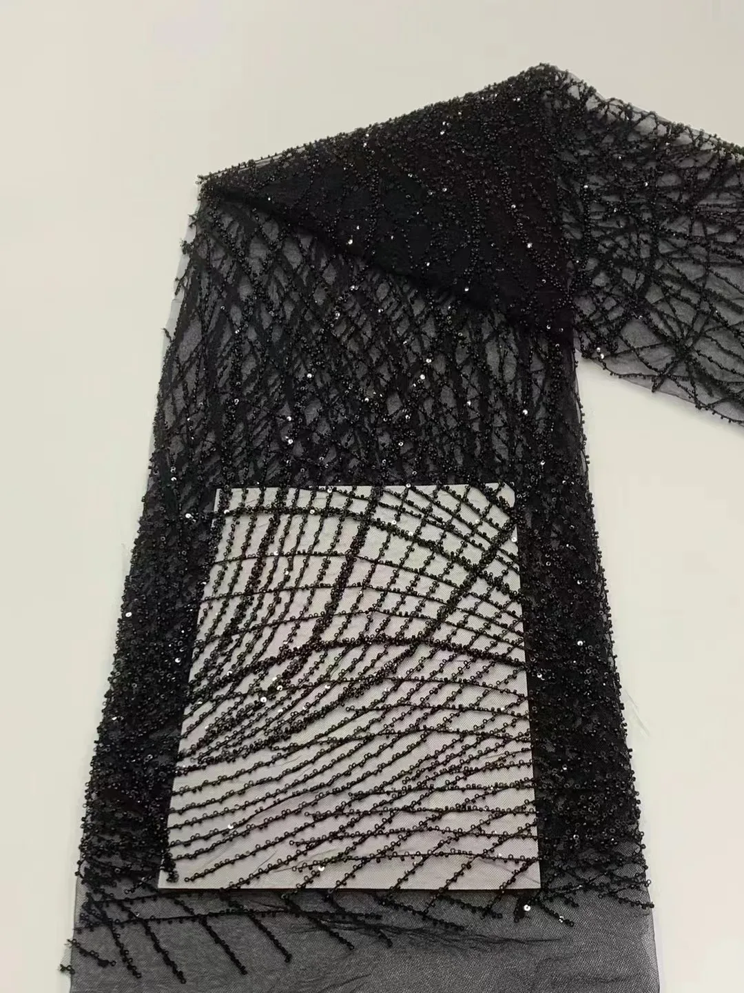 

13 Su black beaded embroidered tulle lace fabric, suitable for ladies evening dress, wedding fabric