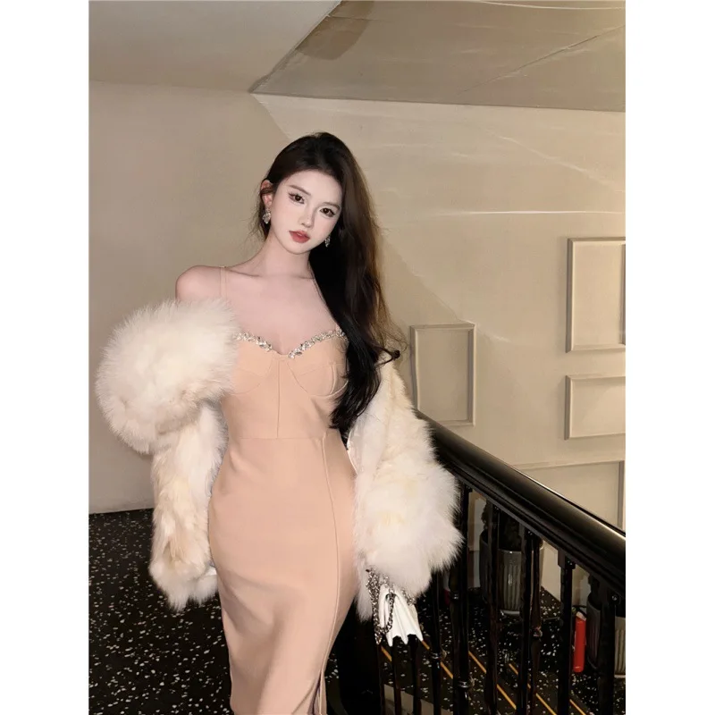 

Xinda Sexy Slit Pure Desire Small Dress Design Diamond-Embedded Bandage Dress High-Grade Sling Dress