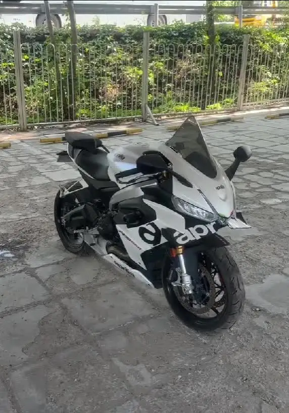 Kit Ailerons Latéraux Moto RS660 - Carénage Aérodynamique ABS - Protection Moteur Et Style