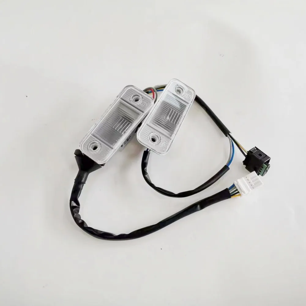 Trunk License Lamp Assy For Hyundai Santa Fe 2006-2012 925012B050 92501-2B050