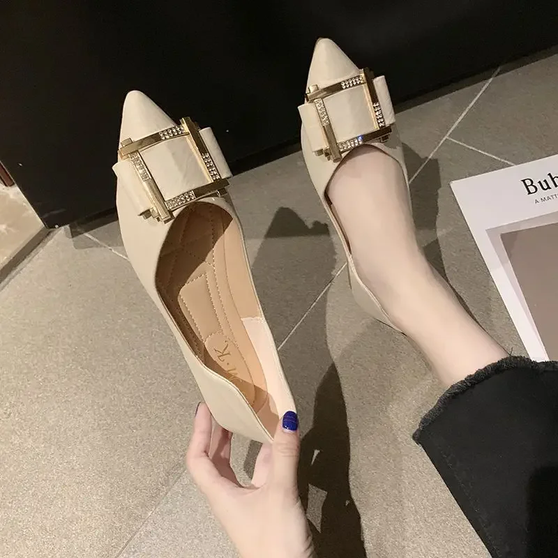 

Туфли женские на плоской подошве, заостренный носок, шикарные остроносые, без застежки, в Корейском стиле, весна-осень