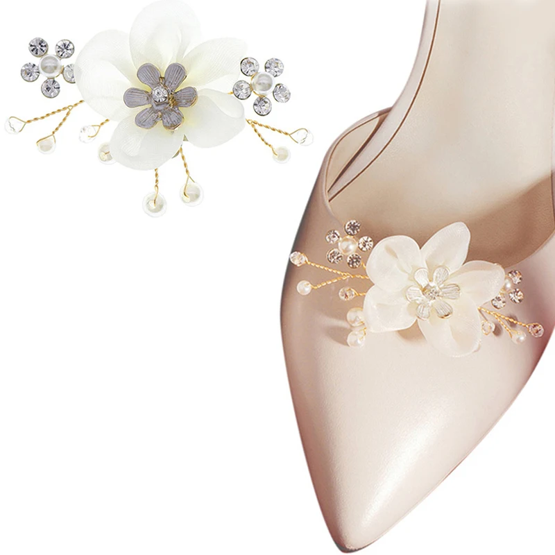 

Fabric Flower Shoe Clips Detachable Shoe Embellishment DIY Crafts Accessories Rhinestone Shoe Decor for Wedding Party 2 Pcs