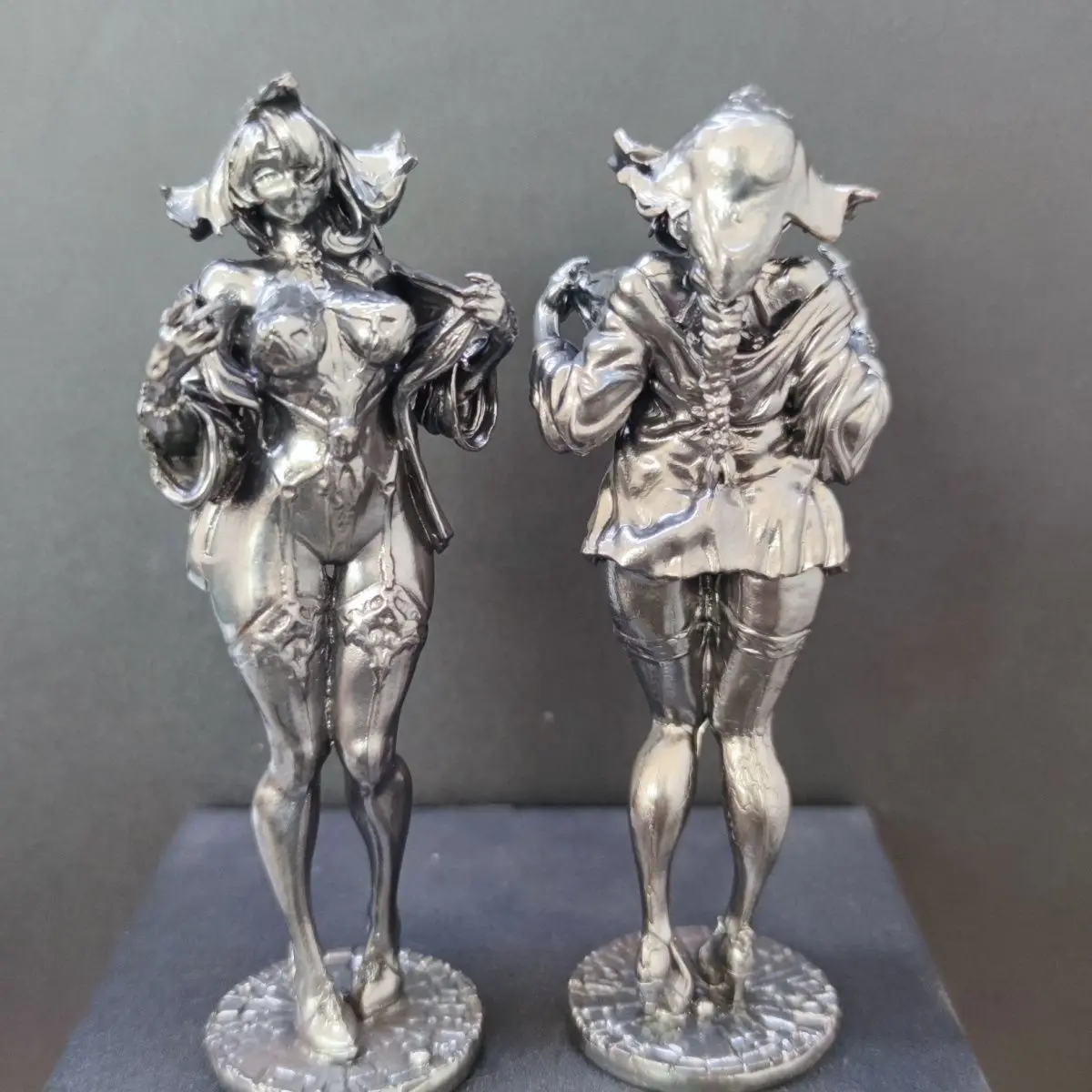 

12cm pure copper hand-made two-dimensional milk cover beauty ship girl game anime Home Decor Desktop Crafts Sculpture Decoration