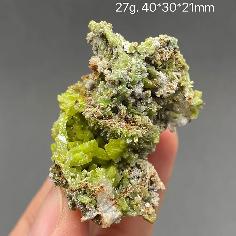100%  Natural pyromorphite Mineral Specimens Stones and Crystals Healing Crystal
