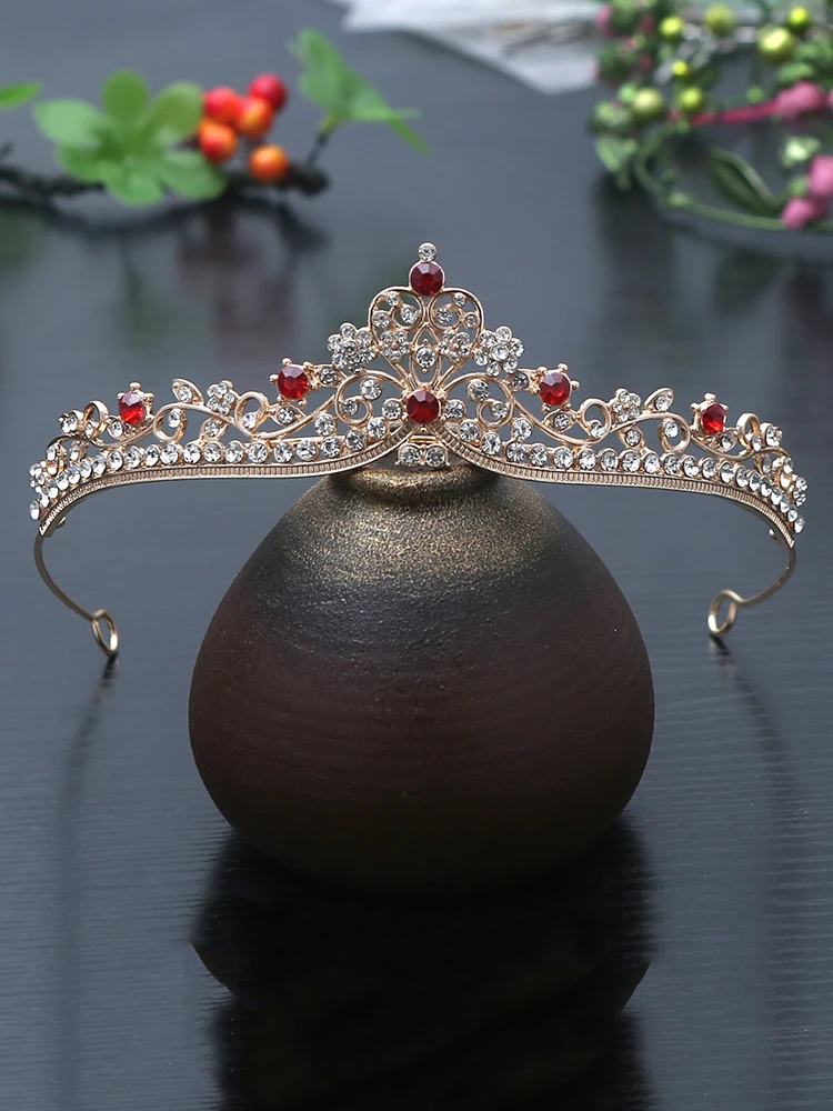 1-teilige versilberte Strass-Tiara, zartes filigranes Design, funkelnde Kristallverzierungen, perfekt für Hochzeiten, Abschlussball – Detail 11