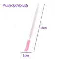 1Plush cloth brush