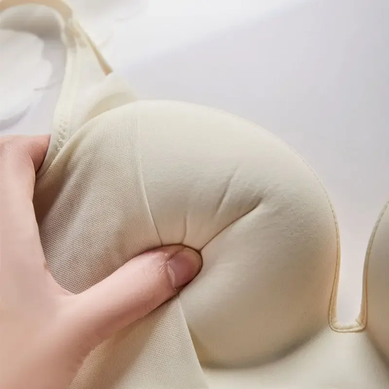 Small chest support bra with lifted silhouette and smooth fabric finish