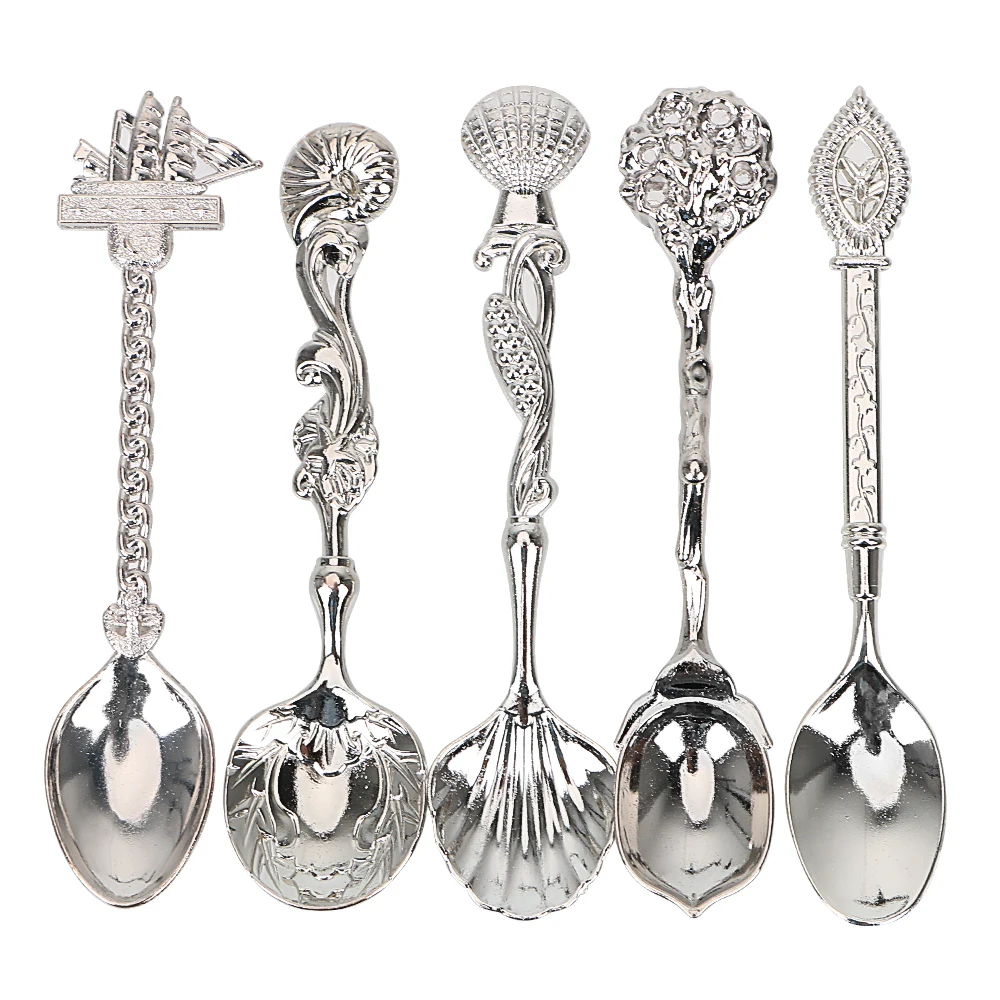 Stainless Steel Spoon Cutlery Set 5pcs/set Stainless Steel Spoon Sets Vintage Royal Style Small Tea Coffee Spoon Ice Cream Dessert for Snacks Party Carved