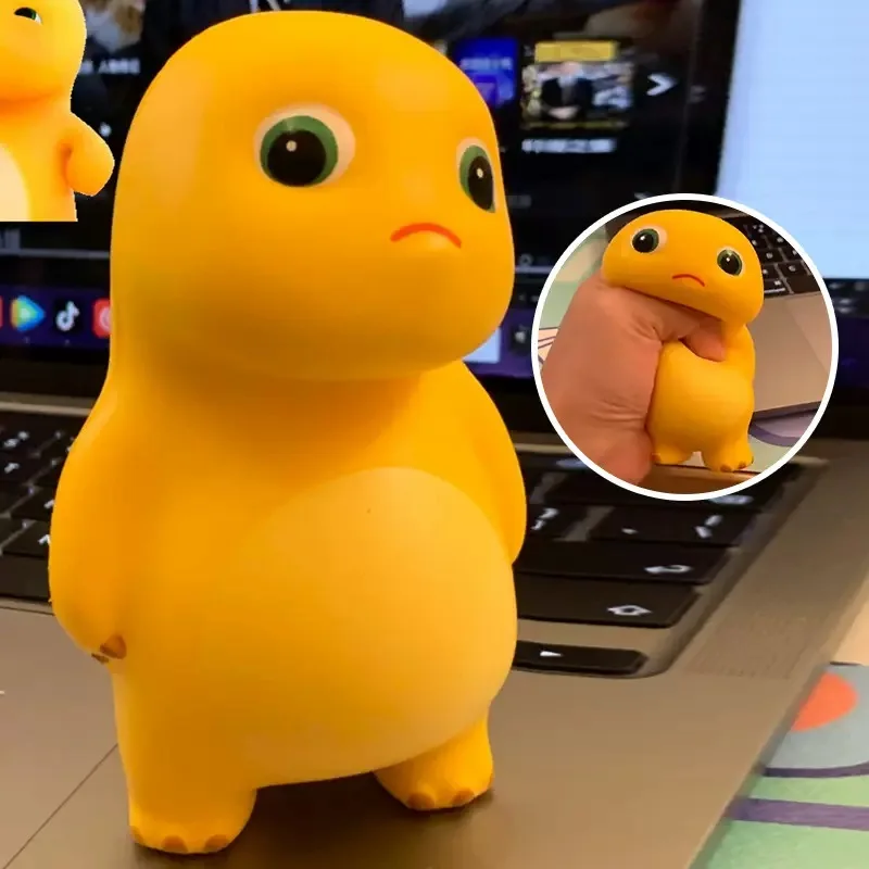 Dinosaurier-Figur Kleiner Milchdrache Entspannungsspielzeug Quetschspielzeug Cartoon-Puppe Milchdrachen-Quetschspielzeug Weich Gefülltes Gelbes Spielzeug – Detail 2