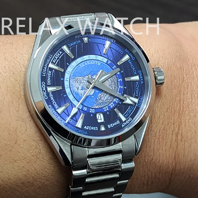 고전적 우아함에 현대적인 편의성이 더해진 Corgeut 스테인리스 스틸 시계