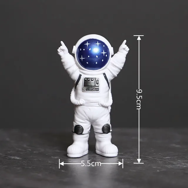 1pc Resin Astronaut Figure Statue Figurine Spaceman Sculpture Educational Toys Desktop Home Decoration Astronaut Model Kids Gift 7