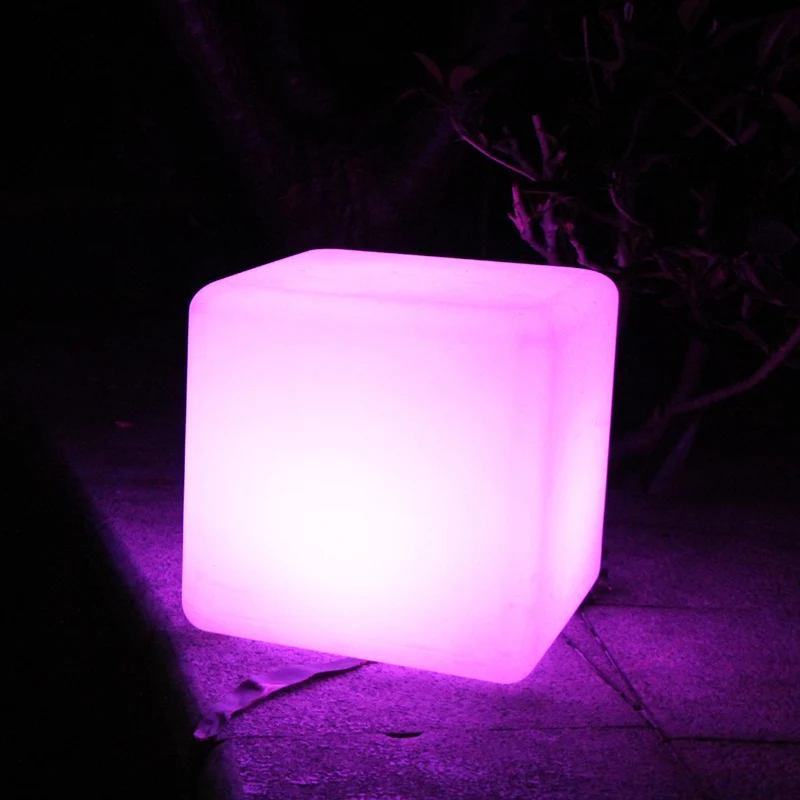 CUBE LUMINEUX