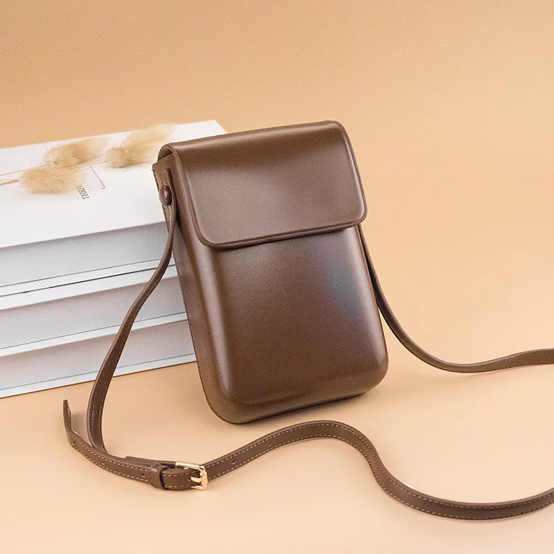 New Vertical Mini Messenger Bag Japanese Korean Women's Fashion Retro Pu Leather Mobile Phone Bag Solid Flap Storage Wallet