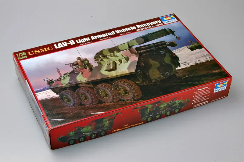 TRUMPETER 00370 1/35 USMC LAV-R Light Armored Vehicle Recovery 