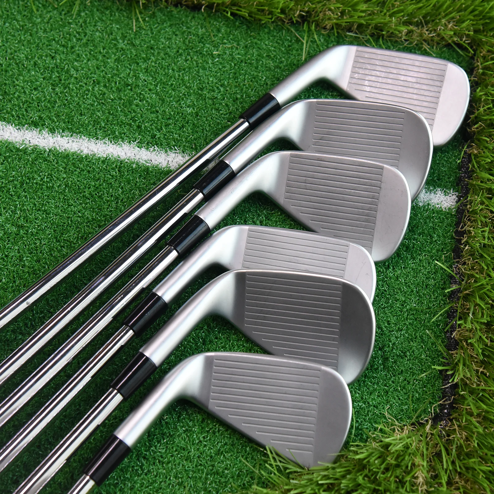 Golf Clubs 790 Iron Set 4 Generation 4-9P R/S Flex Steel 7Pcs