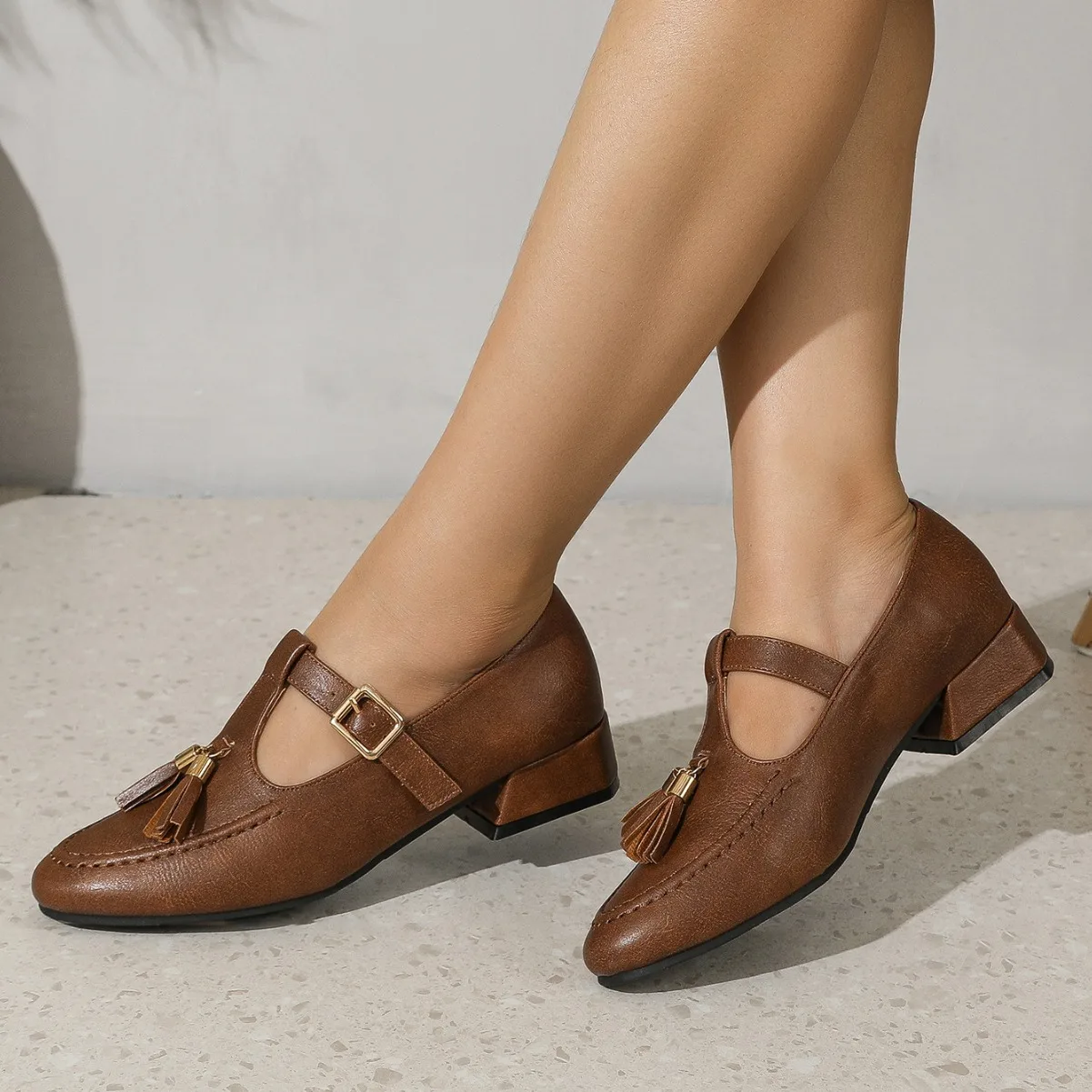 

Туфли женские на плоской подошве, Мягкие Универсальные лоферы, без застежки, с украшением из меха и жемчуга, повседневные кроссовки, Классическая обувь, без застежки, на осень