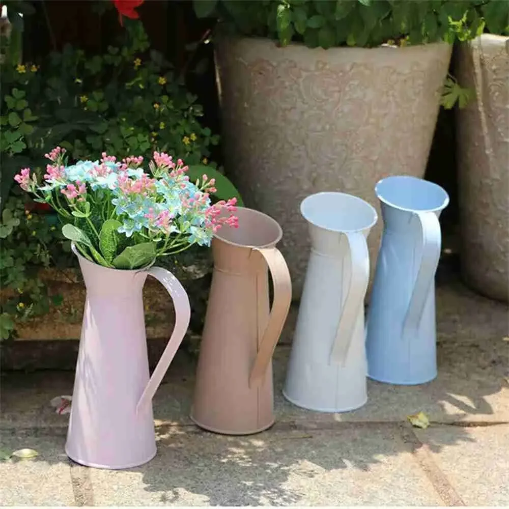 

For Vintage Shabby Chic Cream Flower Vase Pitcher Jug Metal Coffee Pot Shaped Flower Vase Tin Wedding Home Decorations Vases