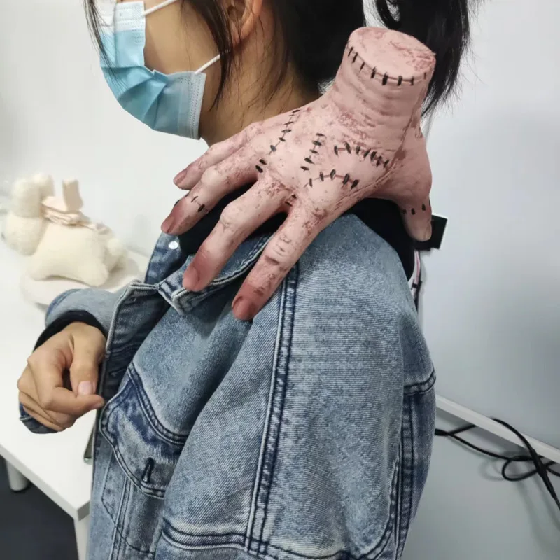 https://ae01.alicdn.com/kf/Sc4b6eb9c54464746afac951336a485cav/Wednesday-Thing-Hand-Addams-Hand-Toy-Wednesday-Latex-Hand-Figure-Horror-Toy-Hand-Thing-Statue-Home.jpg