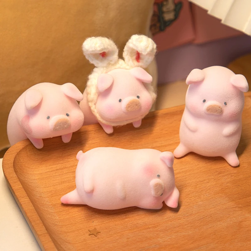 Miniature ornament miniature figurines ornament crafts Cute cartoon bauble pig Kawaii toy piggy little pigs mini model car desktop ornament living room decoration birthday gift