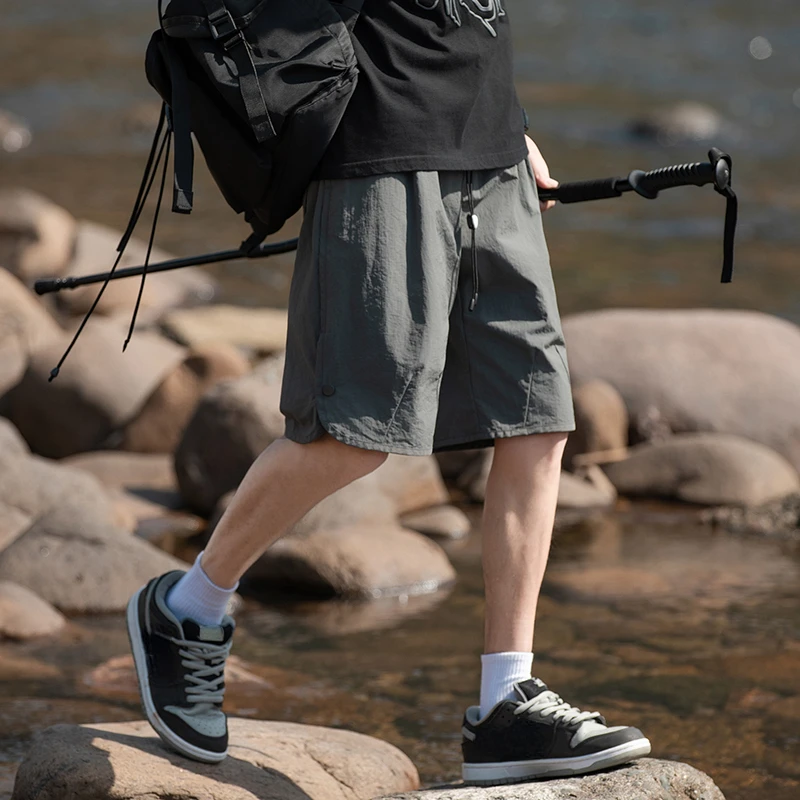 Men's Classic Shorts Solid-coloured Overalls Summer Lightweight Outdoor Pants Side Button Design Loose Shorts