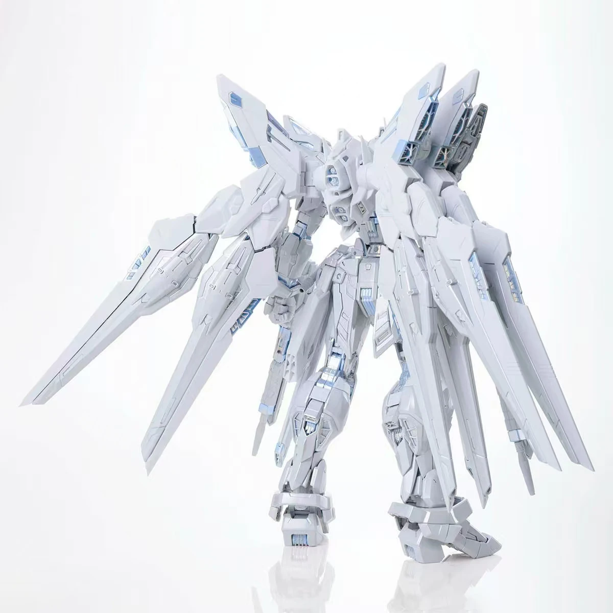 새로운 CHANGLONG 7701 MGEX 1/100 Zgmf-X20a 스트라이크 프리덤 TWILIGHT COATING 조립 모델 키트 액션 피규어 로봇 플라스틱 모델 장난감
