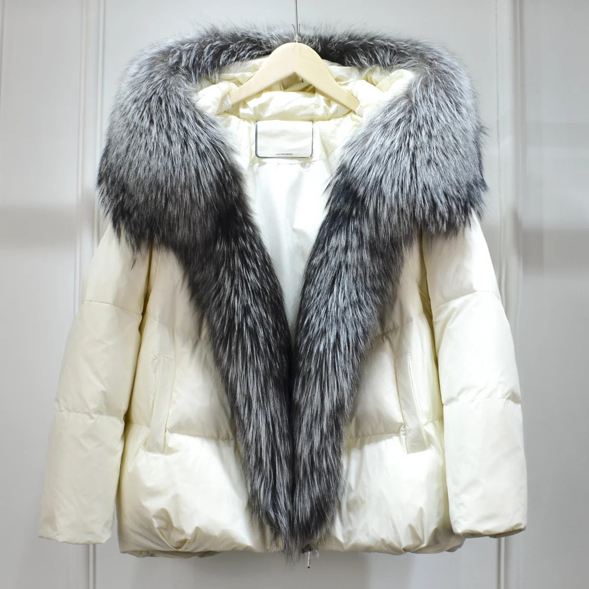 Sc4bf25ad84804d4ab4bd8c26ff52b09er New Winter Women Real Fox Fur Collar Thick Warm Puffer Coat Hooded Down Jacket Luxury Outwear Female Loose Parkas Mallzona