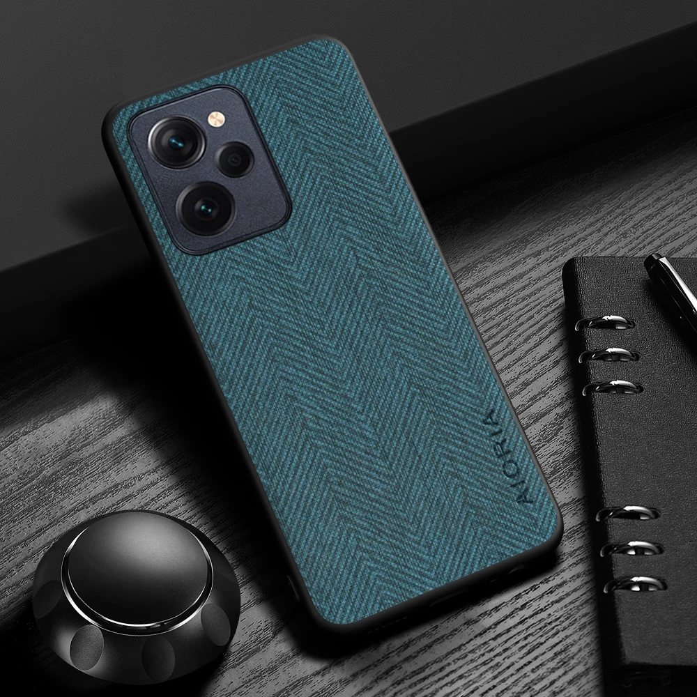 Elegant Leather Wood Grain Cover for Smartphones - Simple, Lightweight, Durable Design