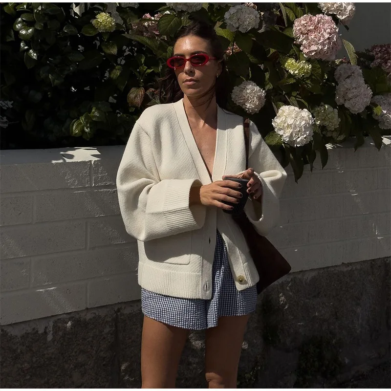 Elegant Knitted Solid V-neck Cardigan Women Casual Loose Single Breasted Pockets Sweater Female Chic Versatile Street Knitwear