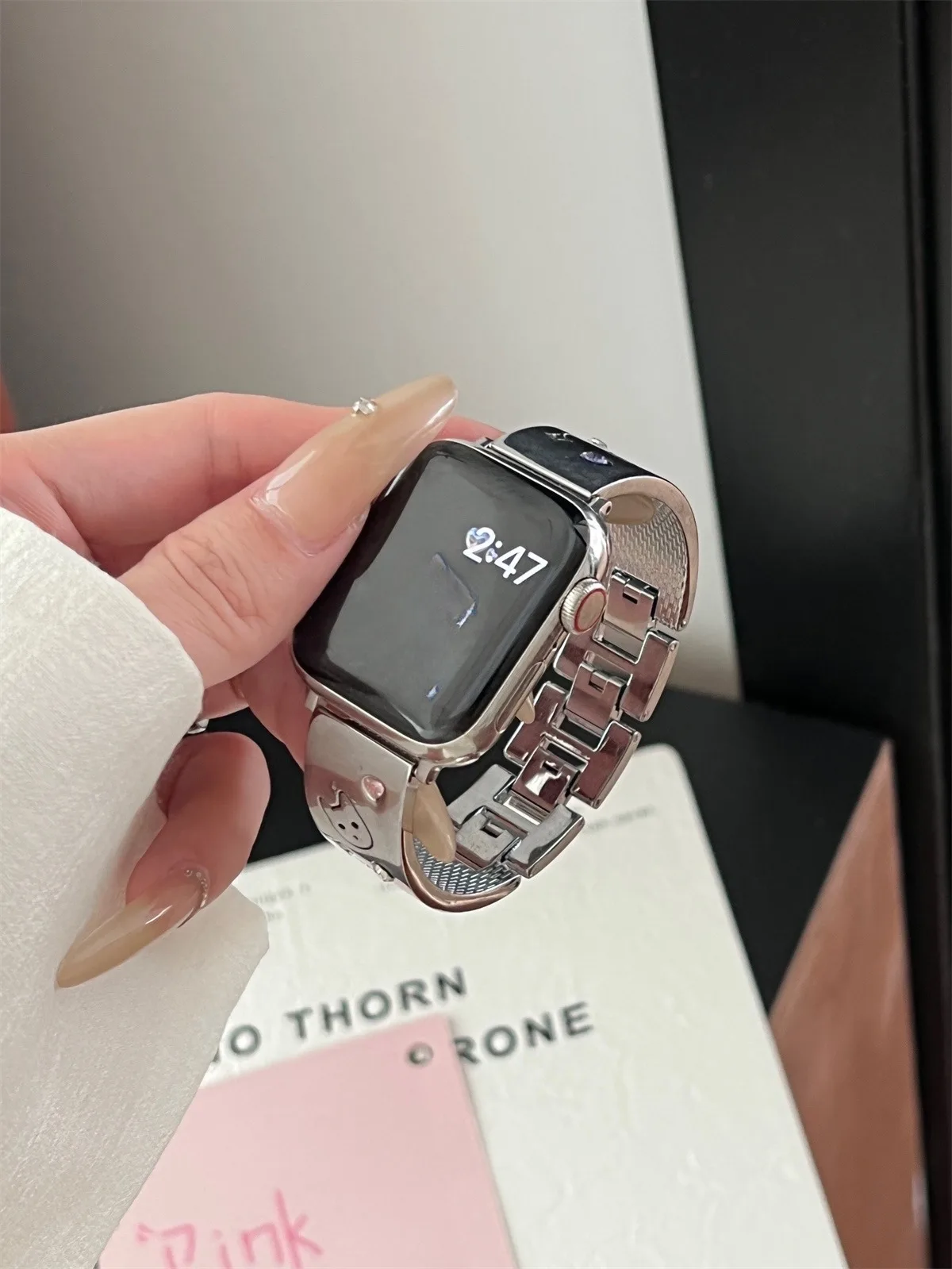 Bracelet de montre pour iwatch 42/44/45/46/49 mm 38/40/41 mm Bracelet de montre tendance en métal pour montres série Ultra2 série 10/9/8/7/6/5/4/3/2/1_voghion.com