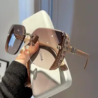 2025 New Fashion Cool Sunglasses Women Luxury Brand Letters Anti Strong Light Vintage Rimless Sun Glasses Ladies Gafas UV400
