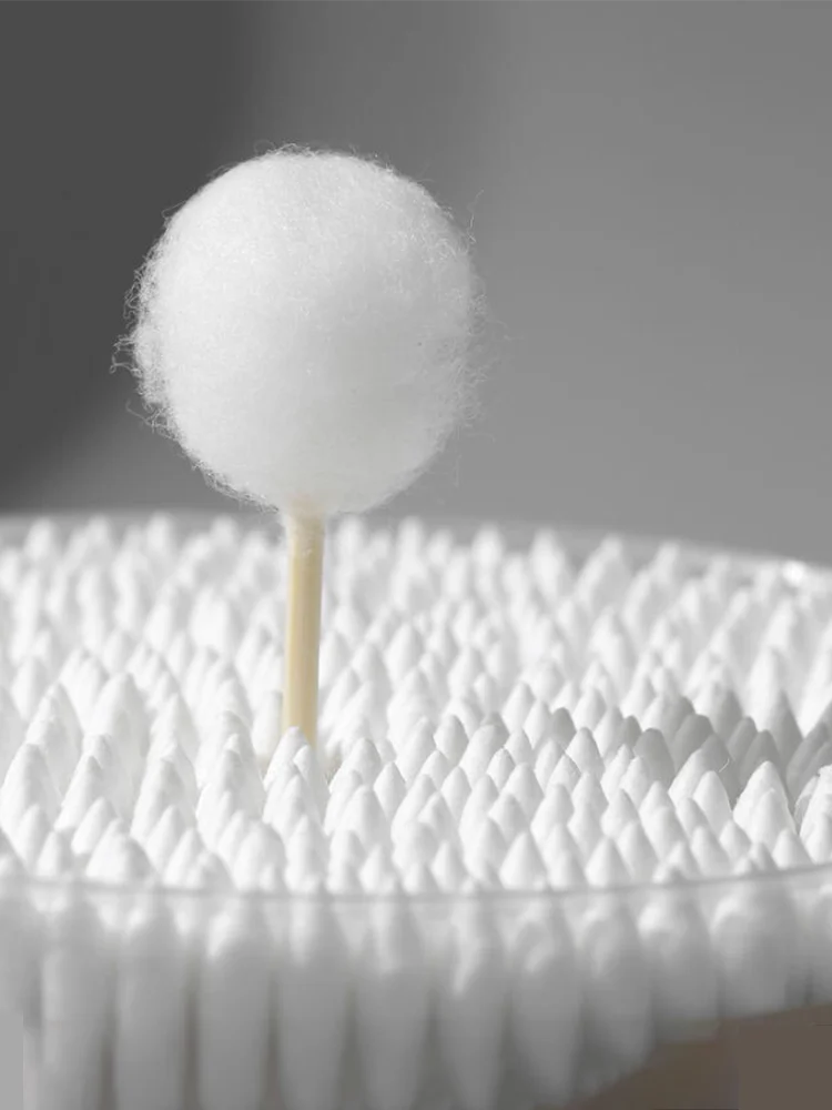 500Pcs Disposable Cotton Swabs with Double Spiral and Pointed Heads in a Box for Makeup Removal, Ear Cleaning and More