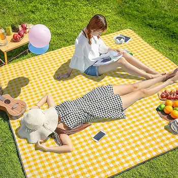 200x150cm Large Picnic Blanket 1