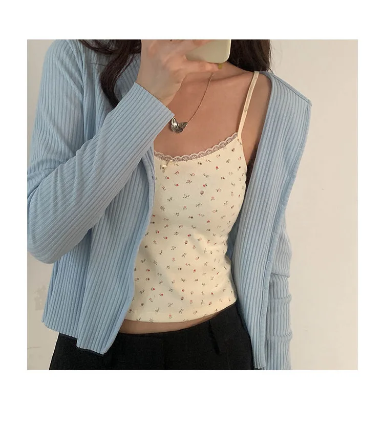 

2023 New Women's Top Summer Girls' Top Short Slim Fit Lace Sweet Print Cut Top Women's Bottom Cute Top
