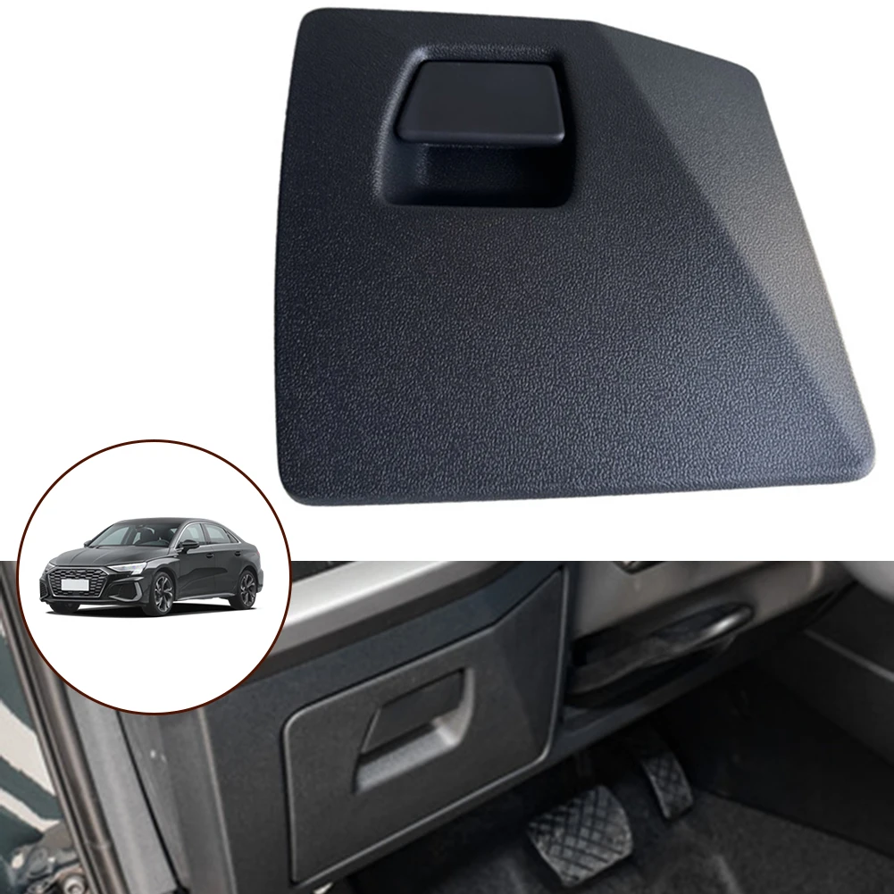 

В комплект входит Автомобильная консоль с двумя USB-портами