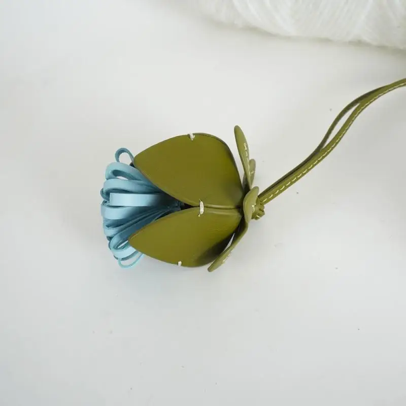 אביזר תיק כדור פרחוני מודרני וקישוט לרכב; תליון עור מפואר