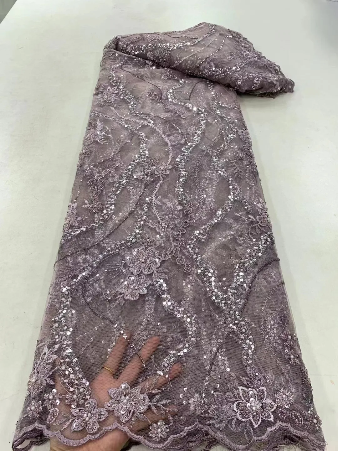 

Luxury Nigerian African Groom Lace Fabric High Quality Sequins Tulle Dubai Mesh Net Lace Fabric for Party Dress Women Cloth Sew