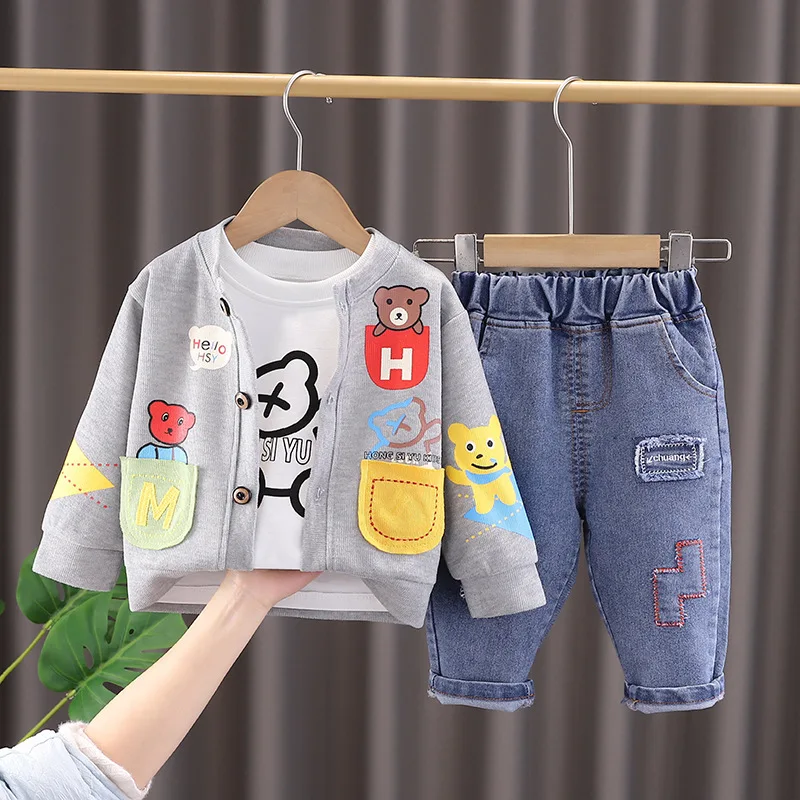 Set di Abbigliamento per Bambini Primaverile alla Moda: Cappotto con Cartoni Animati, T-shirt e Pantaloni, Completo 3 Pezzi - immagine 2