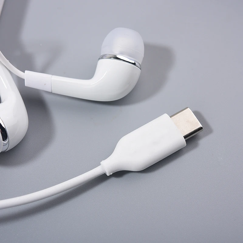 USB Type C Earphones with Wired Control Mic & In-Ear Design