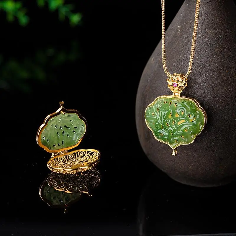 Natural Hetian Jade Hollow Carved Jasper Filigree Perfume Bag Pendant Gold Inlaid with Jade Heart-Shaped
