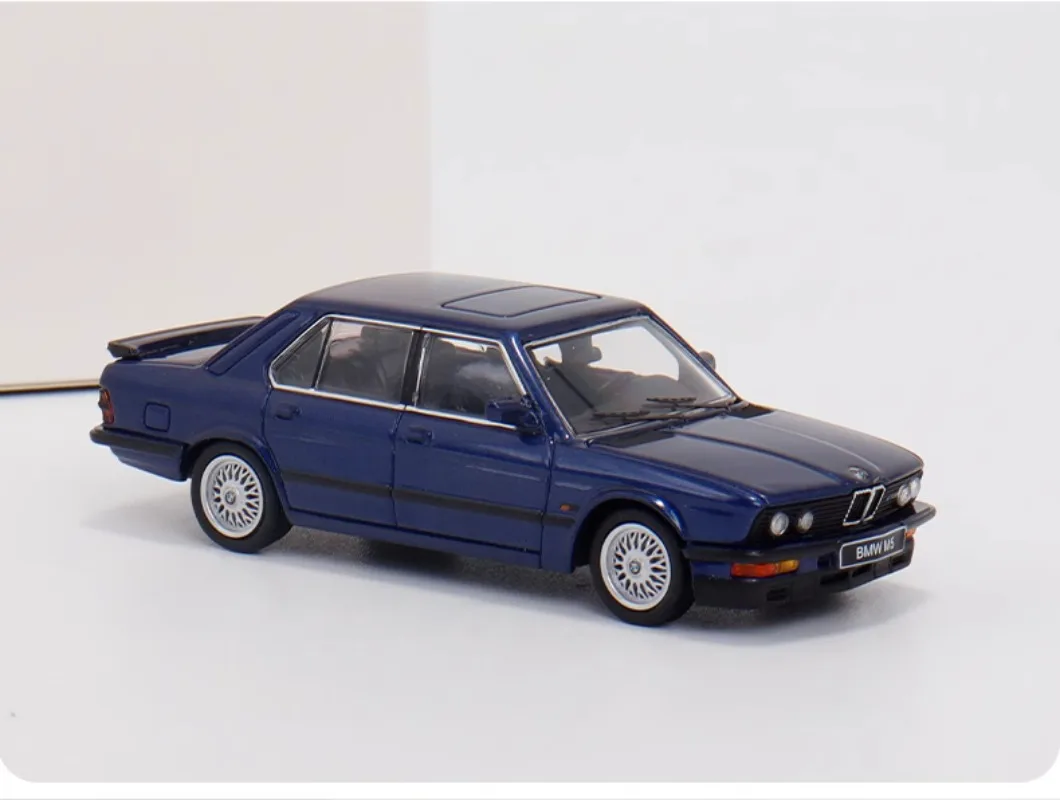中古品 1/43 オートアート BMW E28 M5 ドルフィン グレー