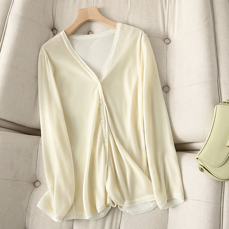 

2023 Autumn/Winter New Silk Velvet Thin Top Small Shirt Women's Advanced Versatile Cardigan V-Neck Long Sleeve Coat