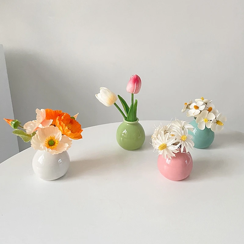 Nordic Ceramics Creative Flower Vase - Mini Decorative Plant Bottle