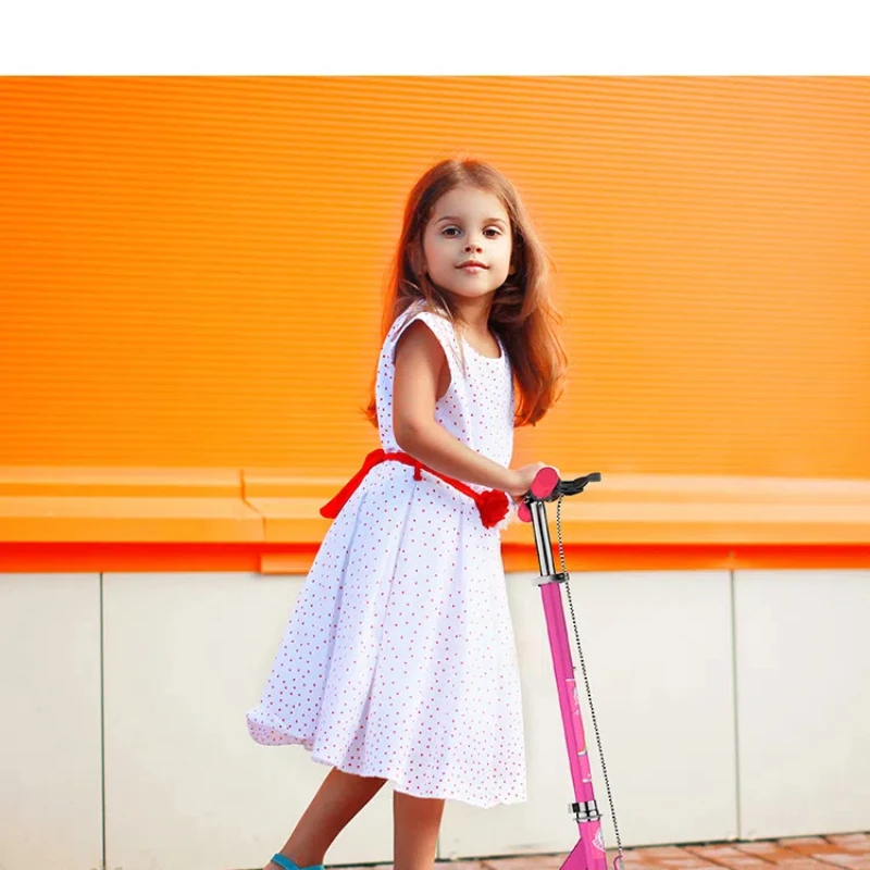 Outdoor Travel Two-wheeled Children's Flash Scooter Lift Scooter Two-wheeled Pedal All Aluminum and All Iron,children scooter