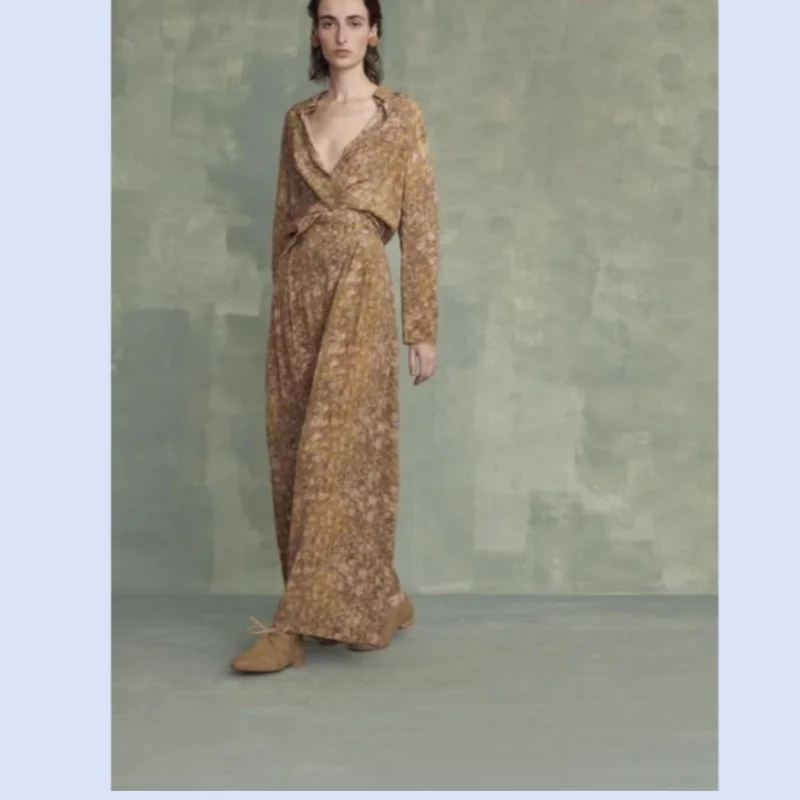 

Rhododendron Silk Printed Dress, Smooth V-Neck, Cross Wrap Dress, Elegant and Thin, Spanish Niche, 24 Year Old