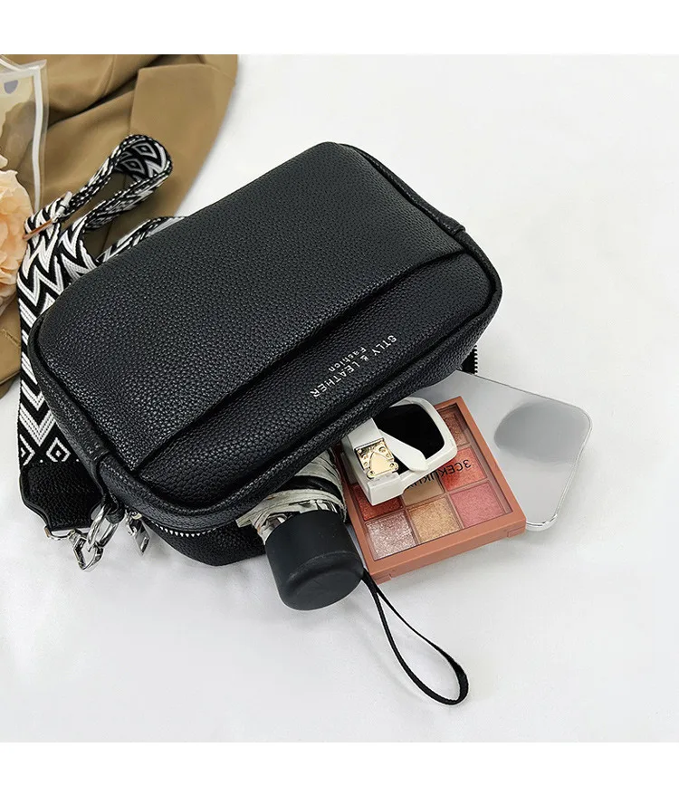 2024 new women's with wide straps, fashionable and simple commuting casual single shoulder crossbody b, small square_voghion.com