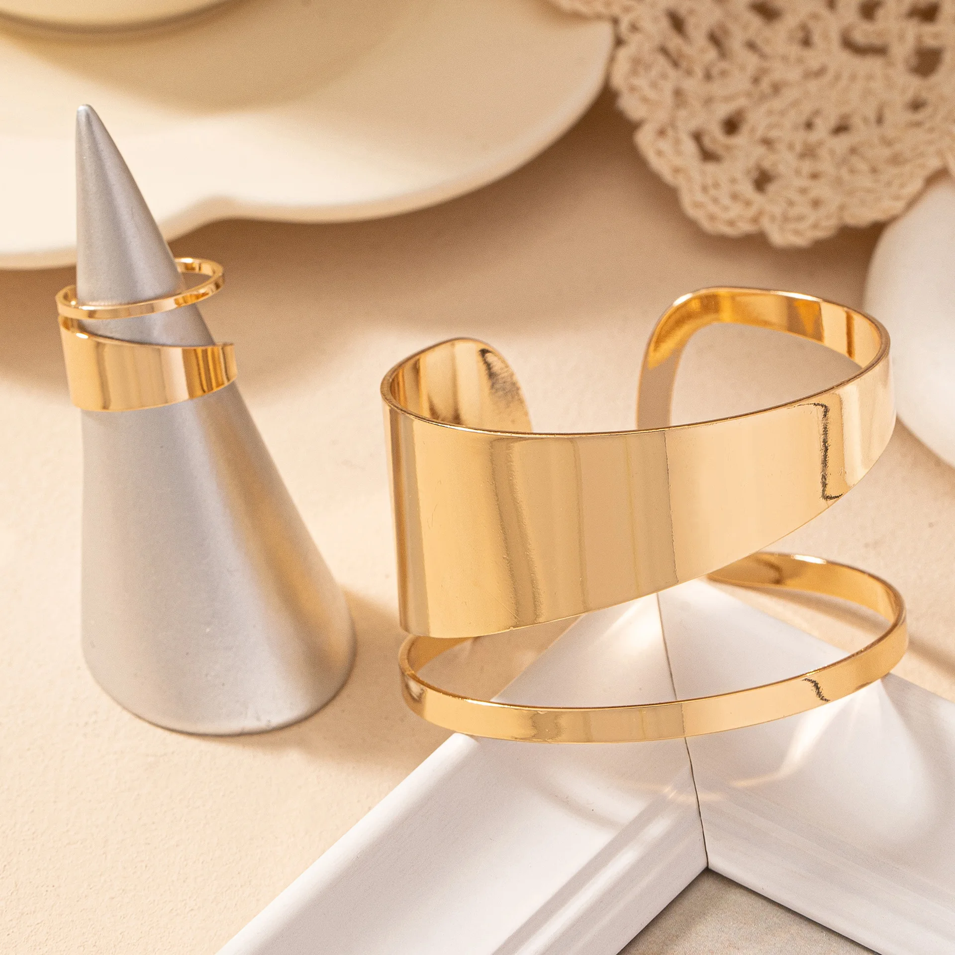 Fashion Simple Open Adjustable Jewelry Bracelet Metal 18k PVD Gold-plated Waterproof Colorfast Accessories Bangle 4