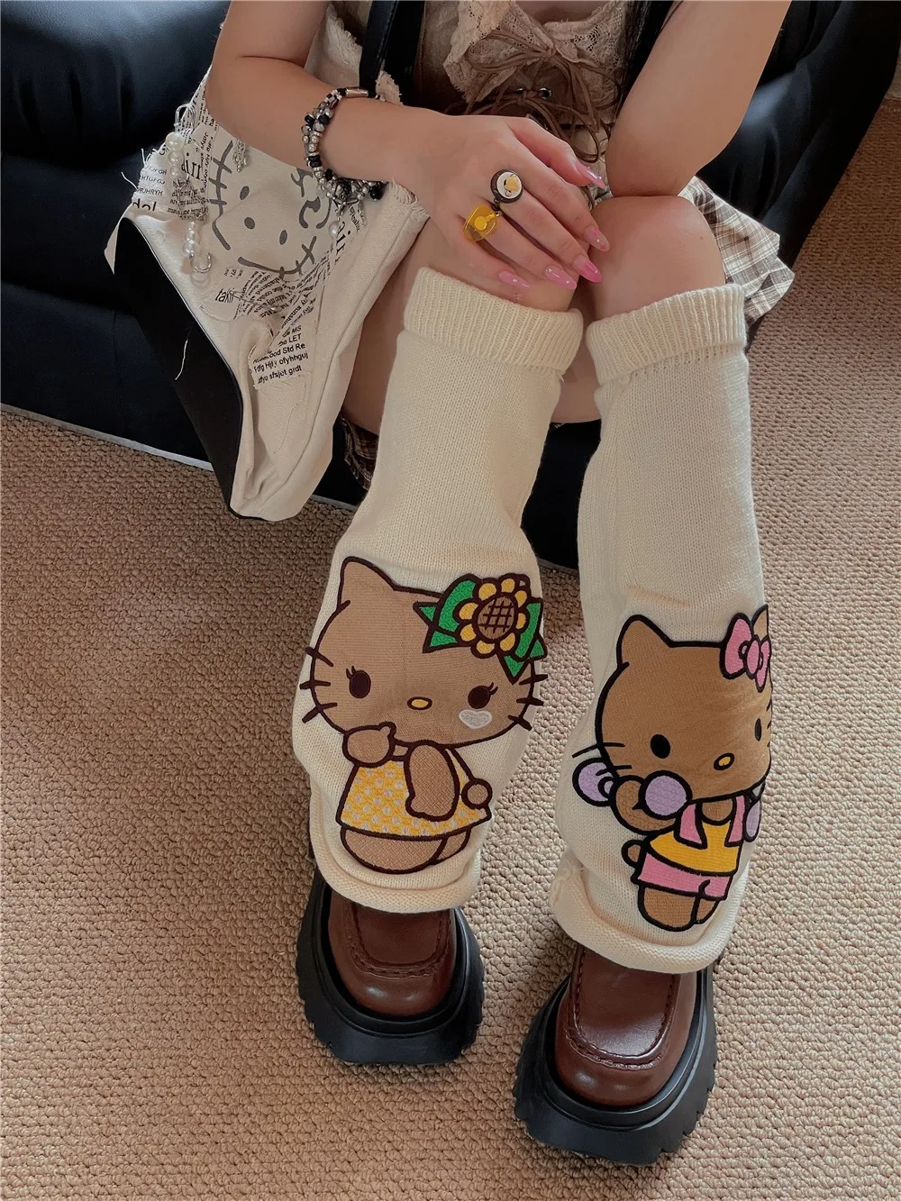 

Girly Cute Cartoon Retro Personality Knitted Wide Leg Sleeves Leg Warmer Y2k Cute Kitten Japanese Kawaii Women Girls Knee Sleeve