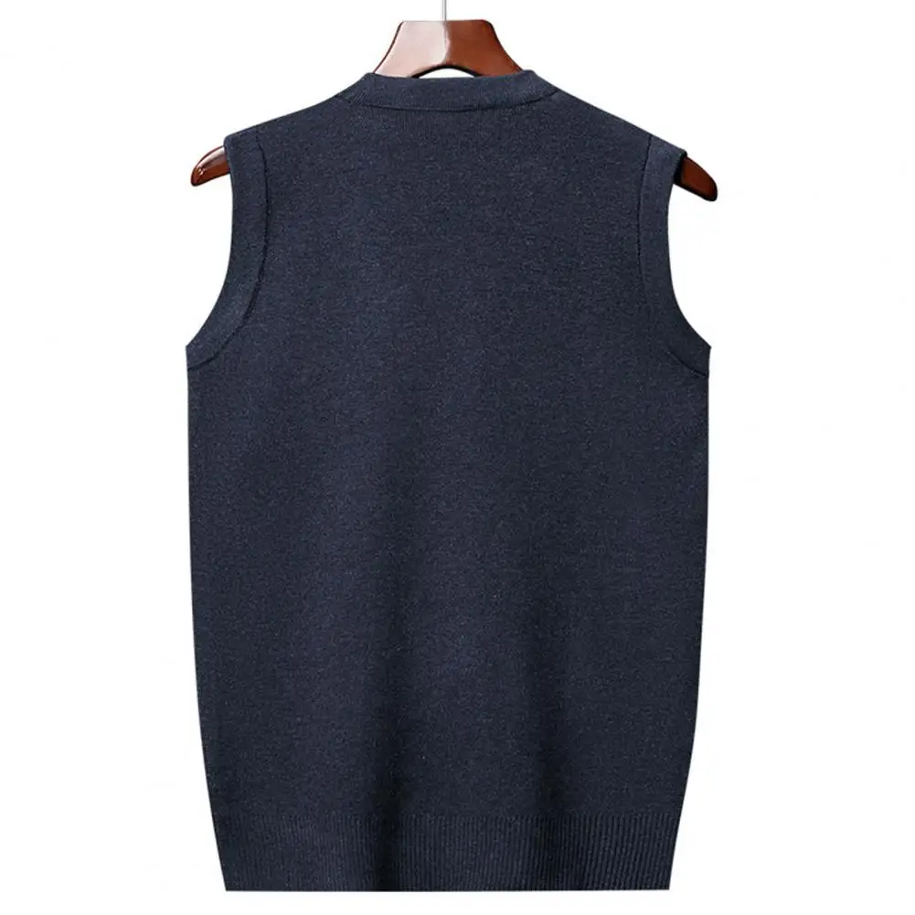 Warm Men Vest Stylish Men\'s V-neck Knitted Vest Warm Windproof Soft Sleeveless Top for Autumn/winter Geometric Rhombus Design